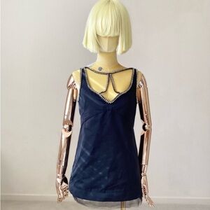 No. 21 Black V Neckline Crystal Embellishments Black Top SZ 4/40